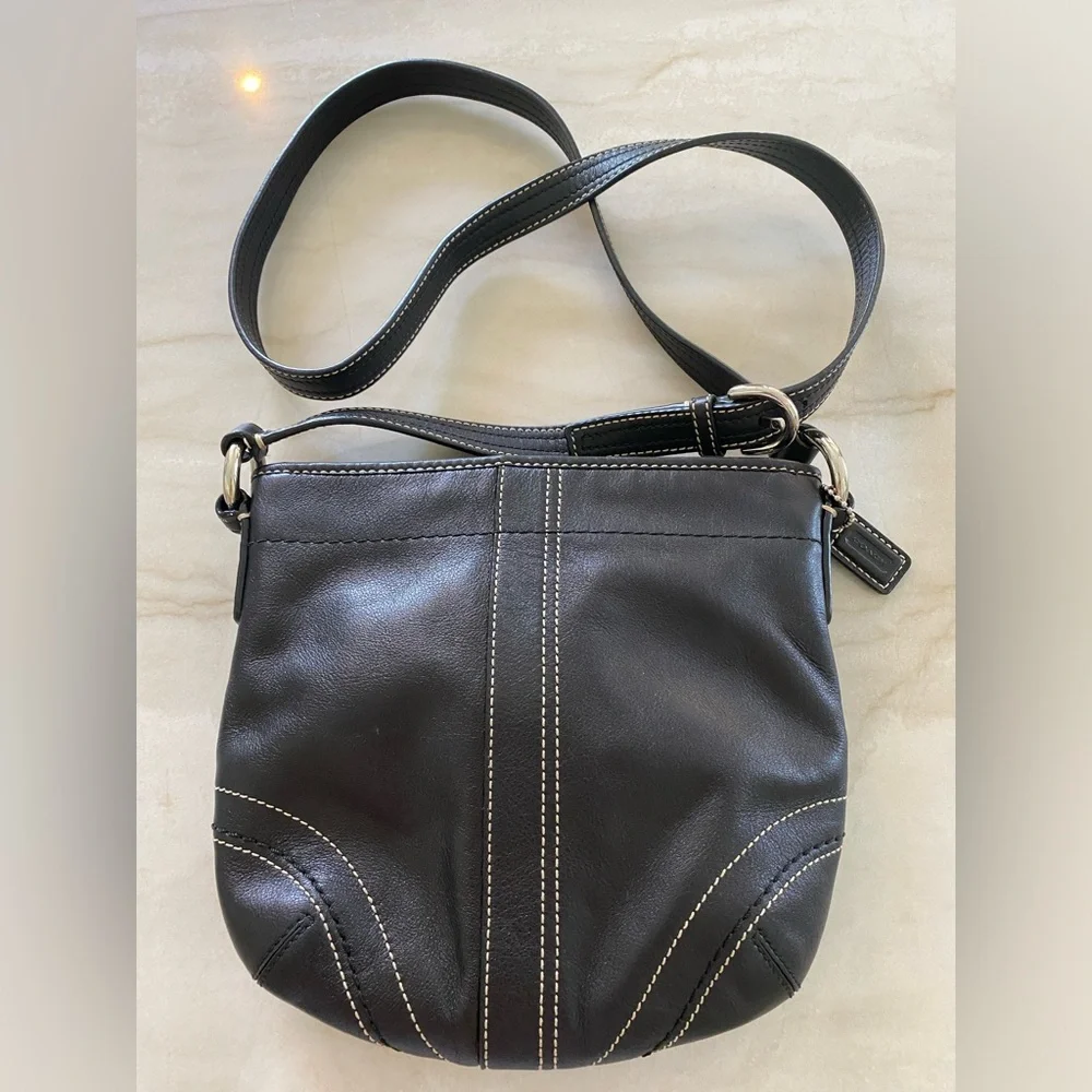 Coach black contrast stitch swingpack crossbody early 2000s excellent condition